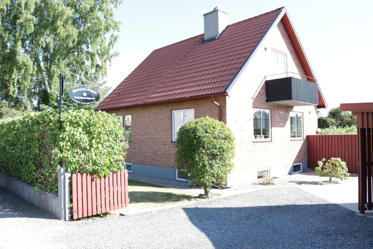 Kaerraton Stugor Centrala Åhus Exterior foto